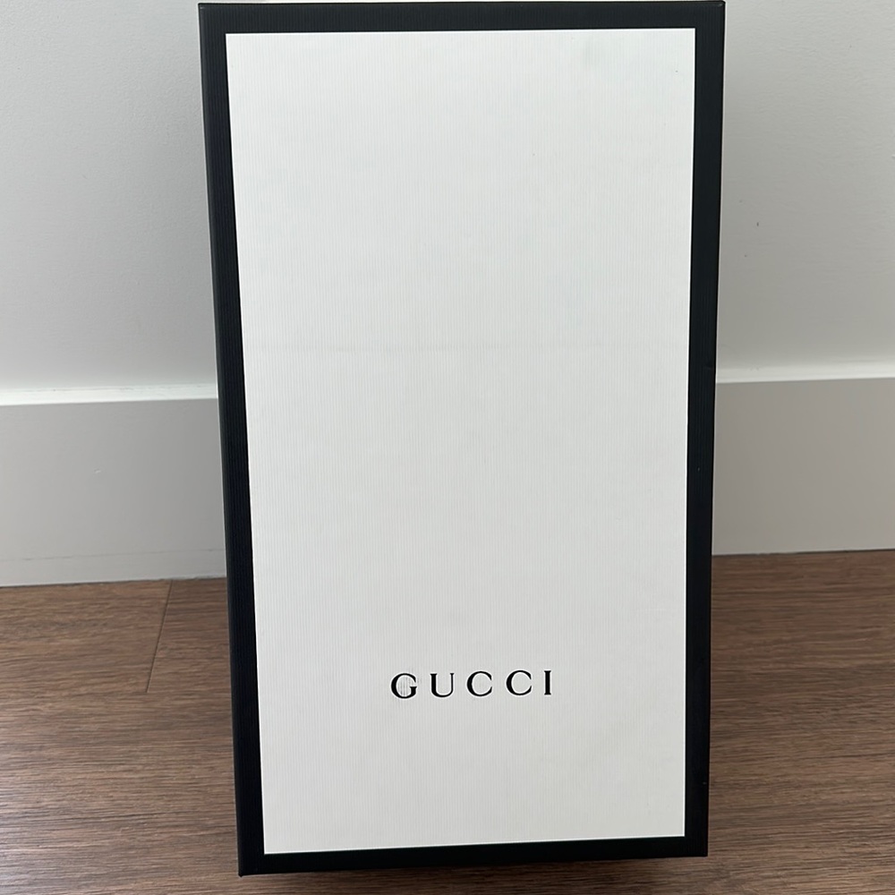Gucci empty shoe box